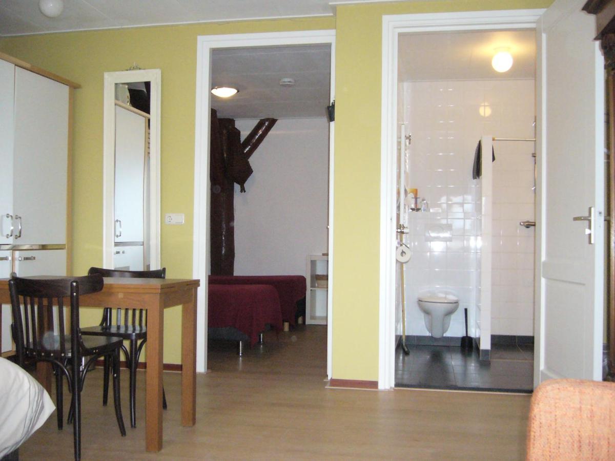 De Stjelp Pleats Bed & Breakfast Lemmer Ngoại thất bức ảnh